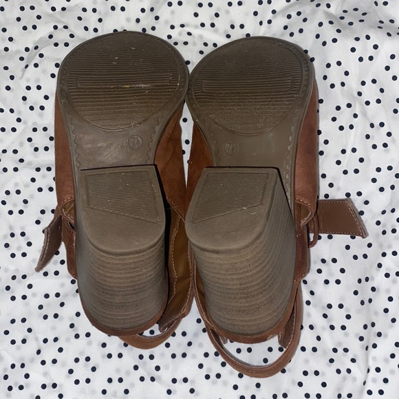 Time and Tru Women’s Heels - Picture 4 of 7